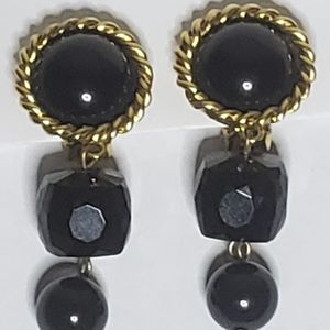 Vintage Large Runway Faux Black Onyx Goldtone curb chain Dangle Clip Earrings